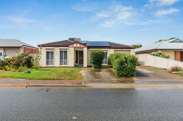 17 Chamberlain Dr, SA 5164