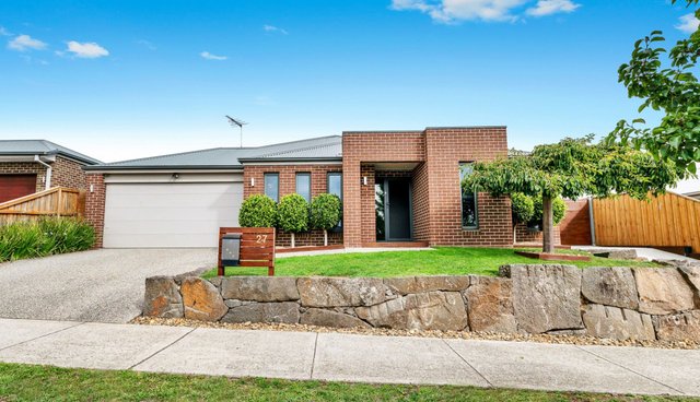 27 Gordon Boulevard, VIC 3437