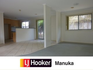 Lounge to Kitchen