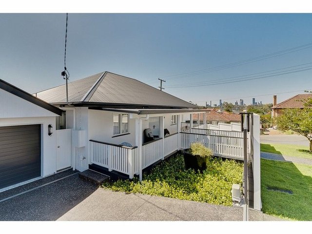 1 Palm Avenue, QLD 4103