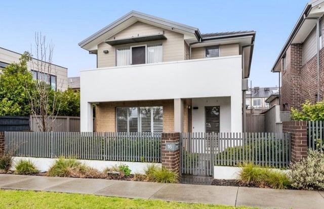 16 Harcrest Boulevard, VIC 3152