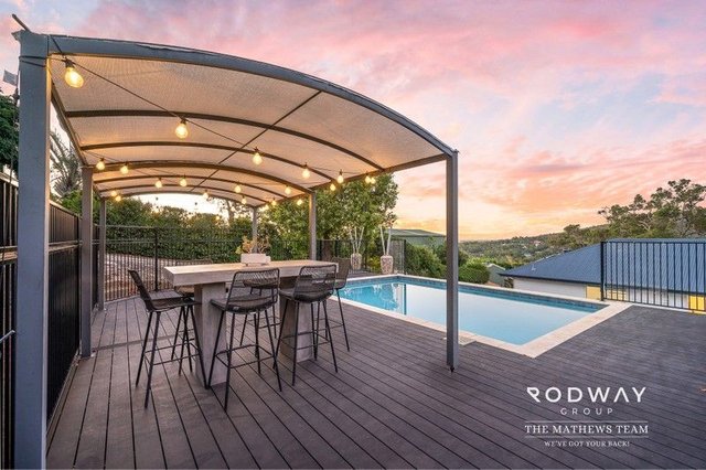 47 Bromfield Dr, WA 6111