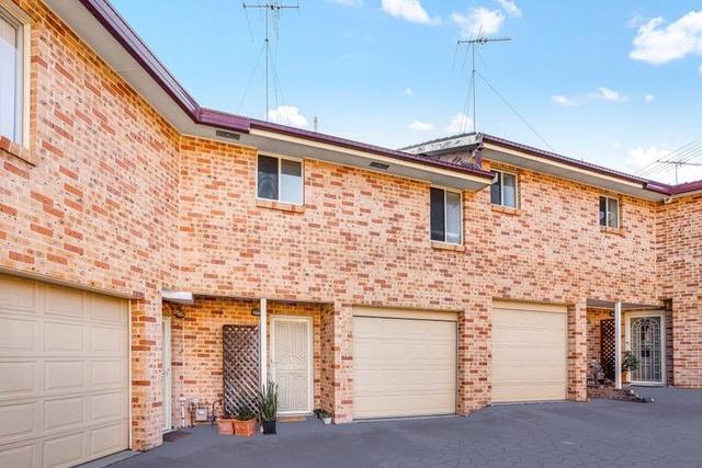 8/436 Windsor Road, NSW 2153