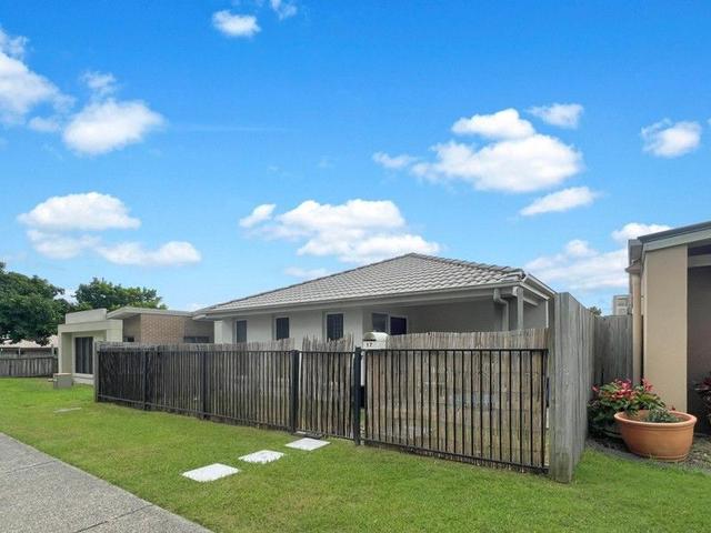 17 Glorious Promenade, QLD 4301