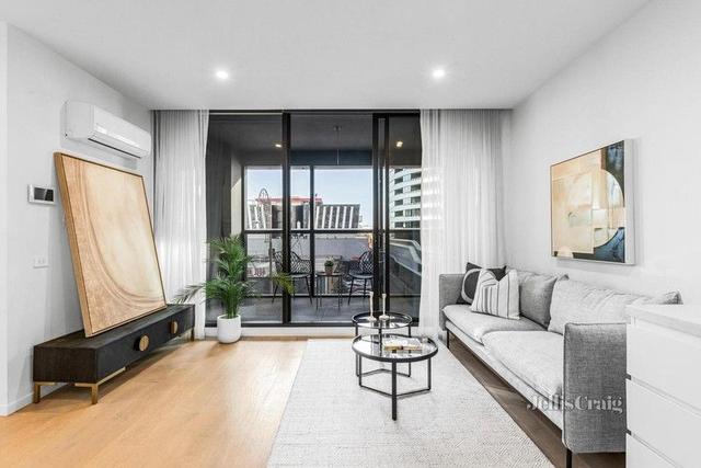 M104/25 Osullivan Road, VIC 3150