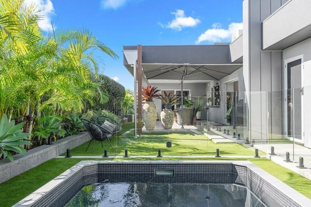 2 Songbird Place, QLD 4655