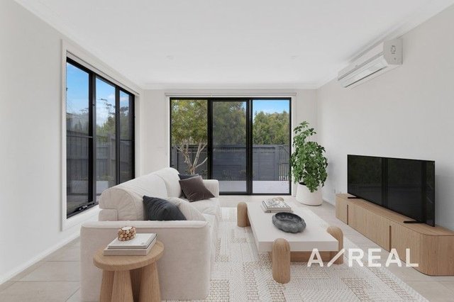 25 Billy Buttons Drive, VIC 3805