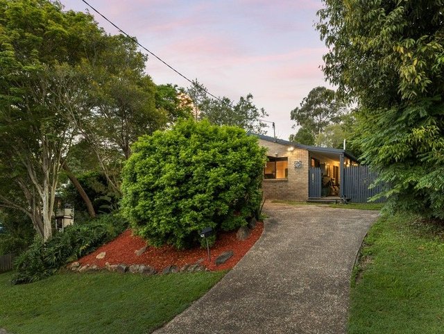 4 Sherwood Crescent, QLD 4300