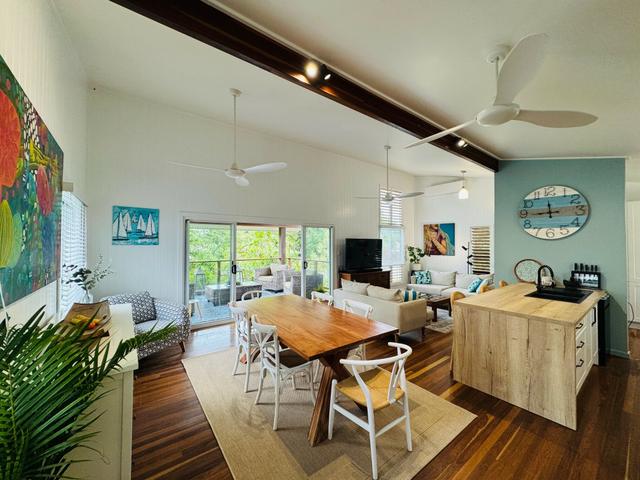 17 Reid Rd, QLD 4852