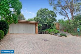 Private Street View - Home sited at rear of the block (2013-02-27)