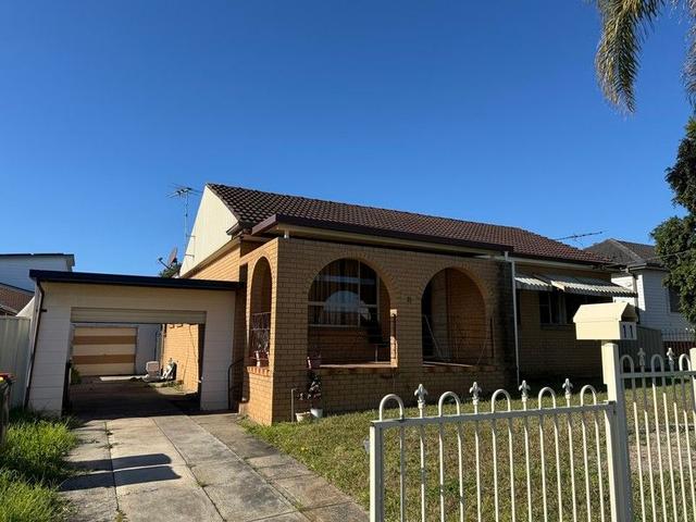 11 Andrew Ave, NSW 2166