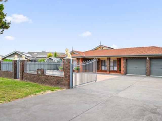 5 White Court, SA 5173