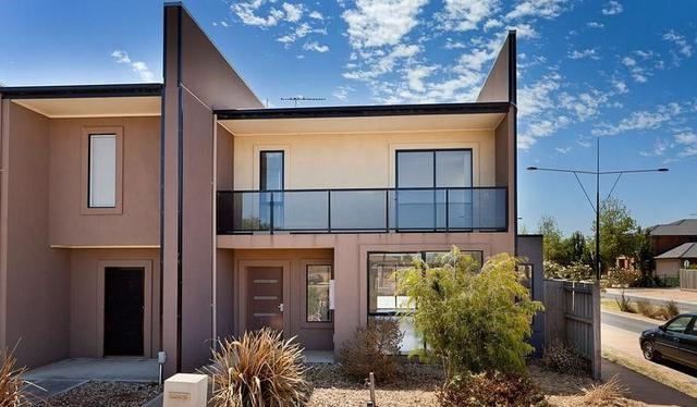 2 Scrubwren Drive, VIC 3027