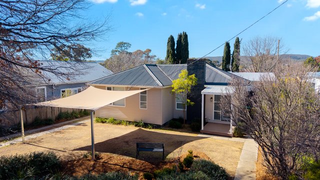 18 and 18A Cameron Road, NSW 2620