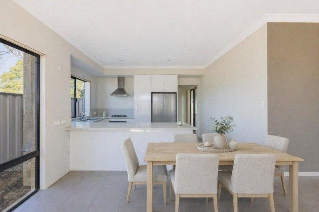 11/99 Lowanna Way, WA 6112