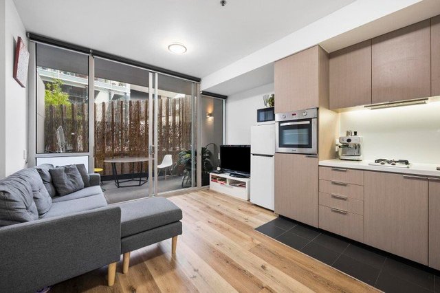 21/4 Bik Lane, VIC 3068