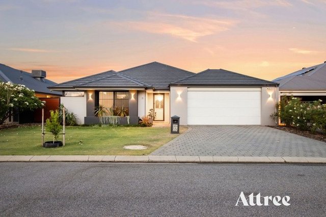 11 Holywell Street, WA 6112