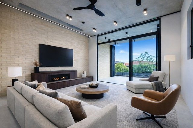 33B Pambula Crescent, NSW 2164