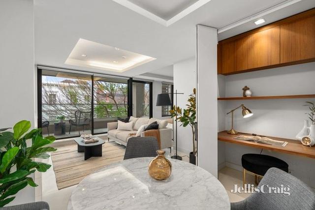105/140 Gipps Street, VIC 3002