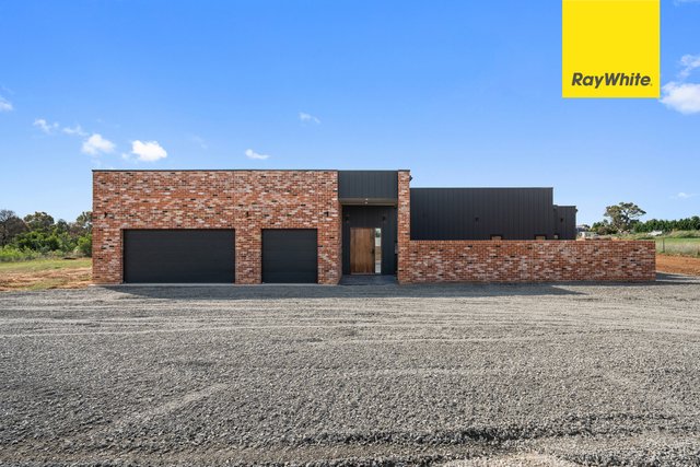 25 Malbec Drive, NSW 2582