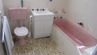 Bathroom (2015-01-09)