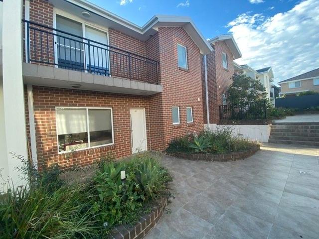 28/10 Old Glenfield Road, NSW 2170