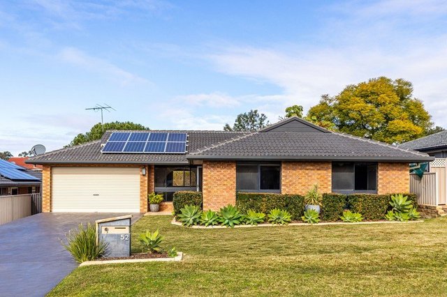 52 Martha Crescent, NSW 2749