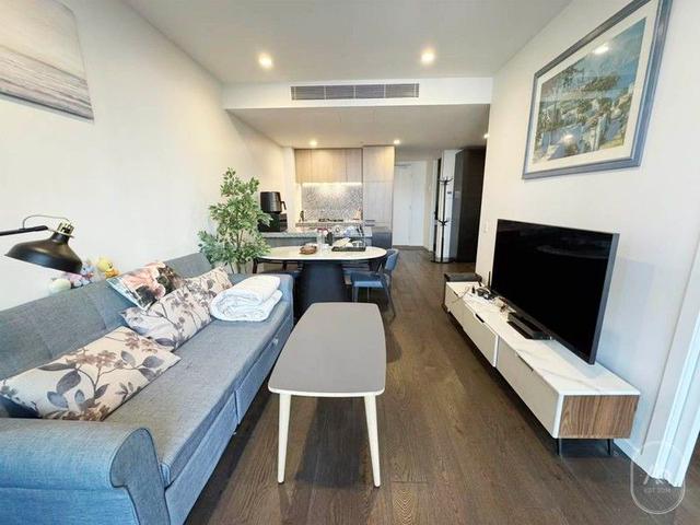208/112 Adderley Street, VIC 3003
