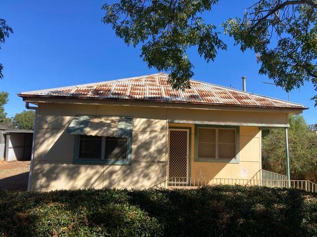 168 Twynam Street, NSW 2666