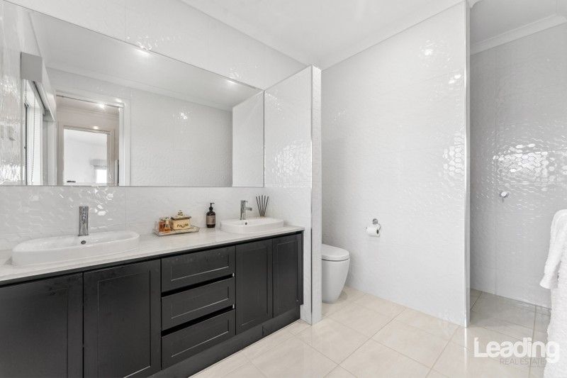 https://images.allhomes.com.au/property/photo/fd38aa015435d226bbeb4f3d1e38aa32_hd.jpg