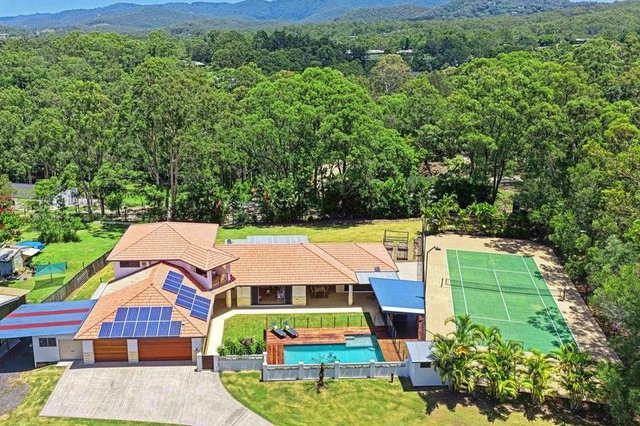 52 Country Crescent, QLD 4211