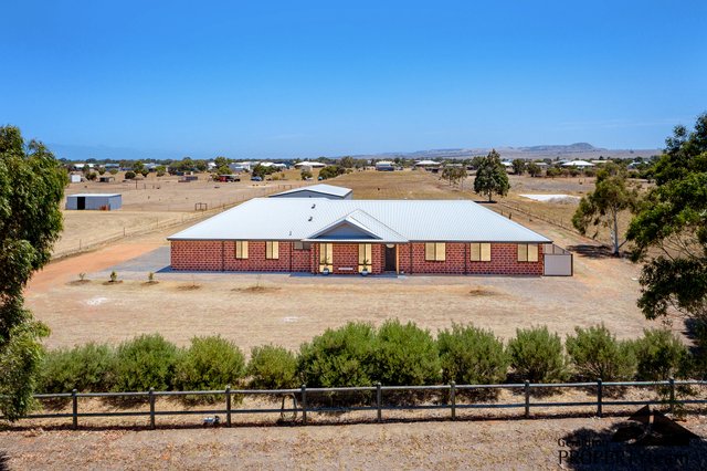 111 Eastlyn Drive, WA 6532