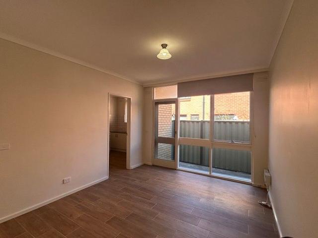 3/2 Howson Street, VIC 3055