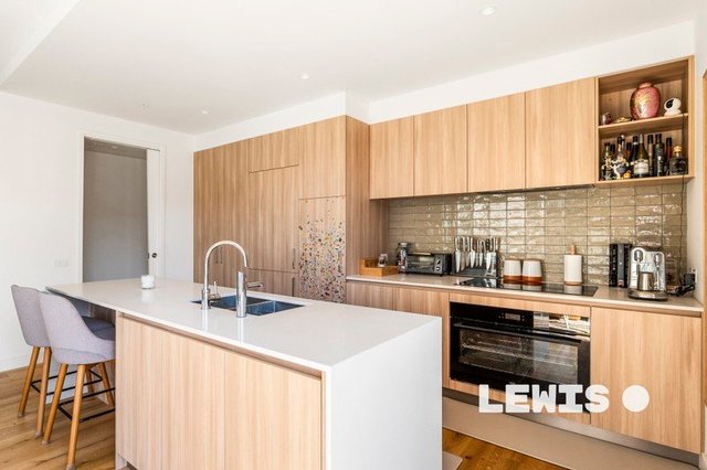 7/20 Wardens Walk, VIC 3058