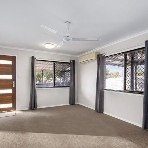 13 President  Street, QLD 4817