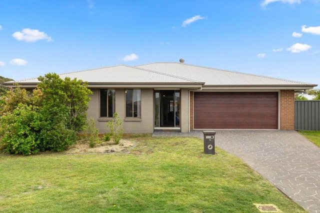 5 Grove Street, NSW 2295