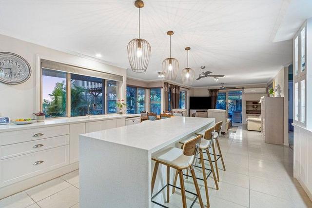 11 Biggs Court, QLD 4035