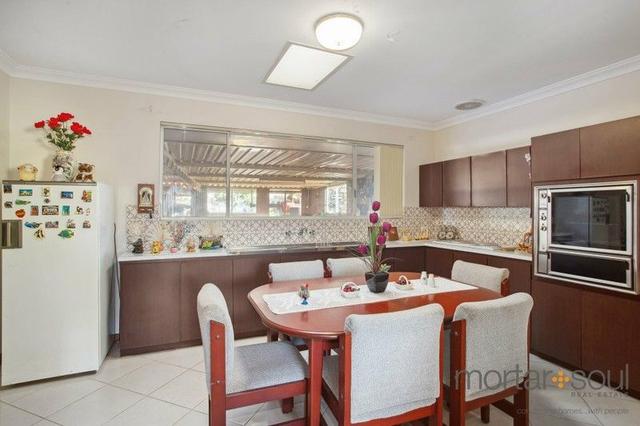 4 Halkin Pl, WA 6163