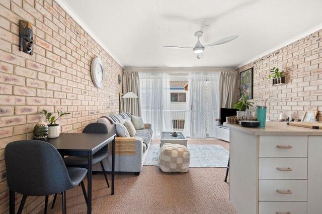 13/4 Brighton Street, QLD 4216