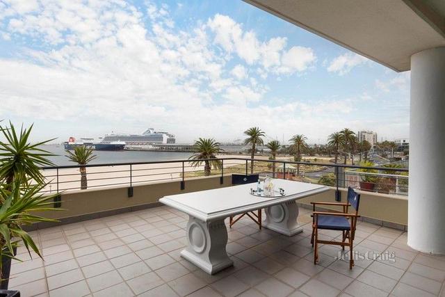 401/62 Beach Street, VIC 3207