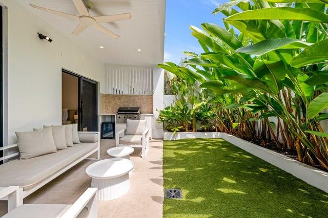 2/18 Poinciana Crescent, QLD 4217