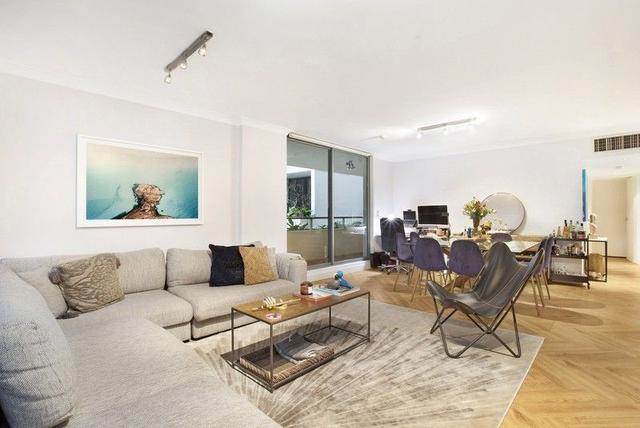 M04/37-39 McLaren Street, NSW 2060