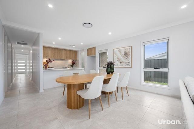 27 Ellipse Circuit, NSW 2322