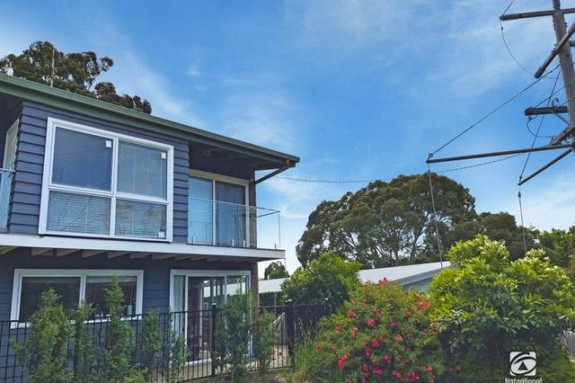 11 Lake Grove, VIC 3904