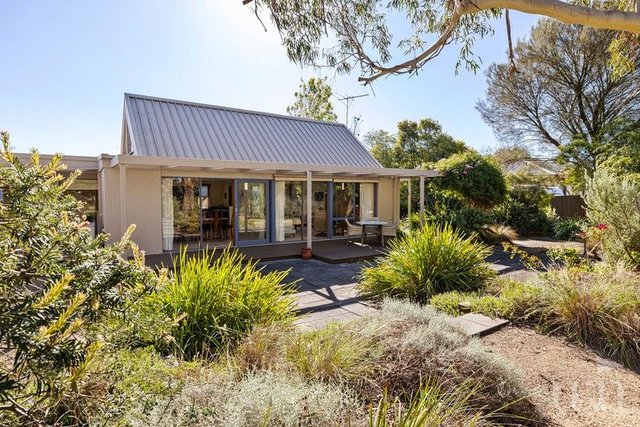 14 Kotor Close, VIC 3934