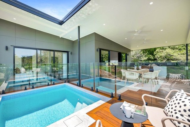 8 Kara Close, QLD 4870