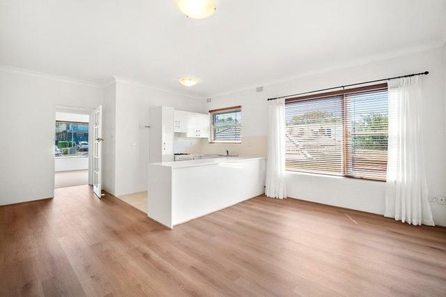 2/4 Holland Street, NSW 2230