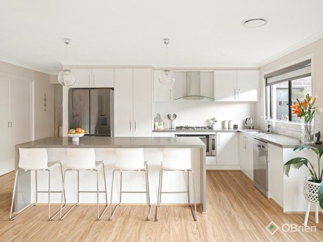 15 Pebble Beach Drive, VIC 3201