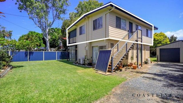 Upstairs/14 Aldridge Street, QLD 4670