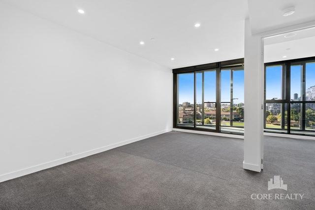 818/555 St Kilda Road, VIC 3000